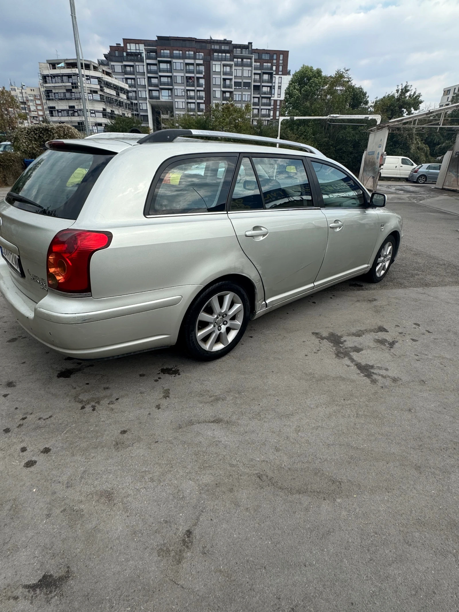 Toyota Avensis, снимка 4 - Автомобили и джипове - 56164895