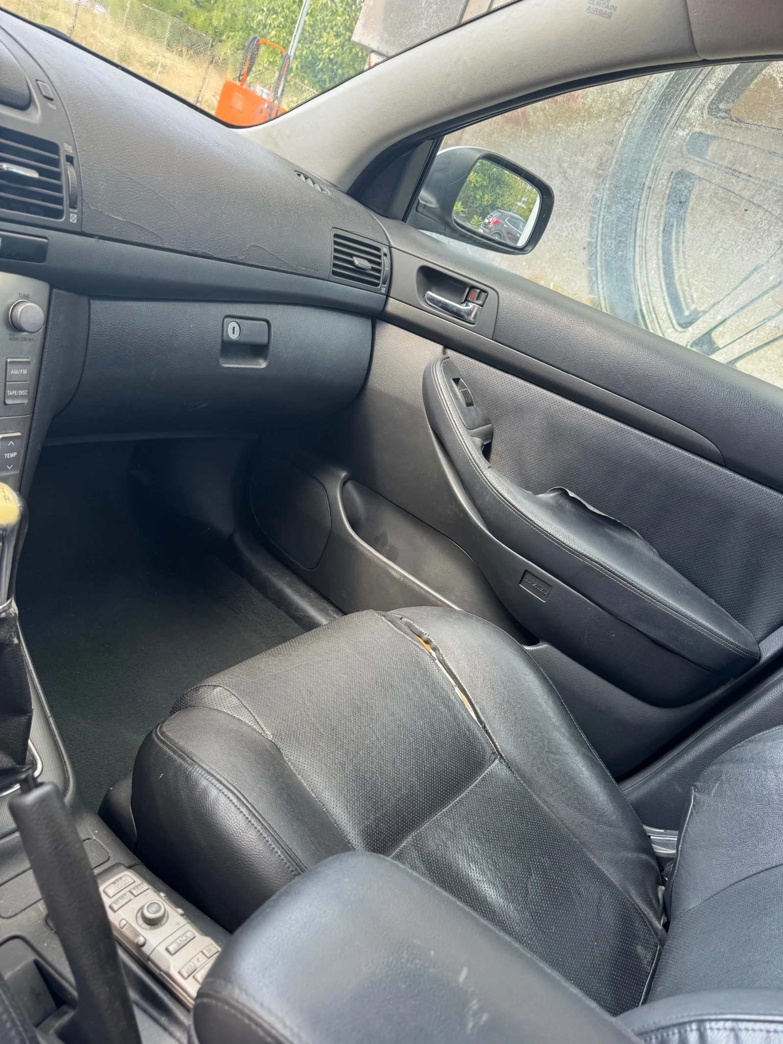 Toyota Avensis, снимка 15 - Автомобили и джипове - 56164895