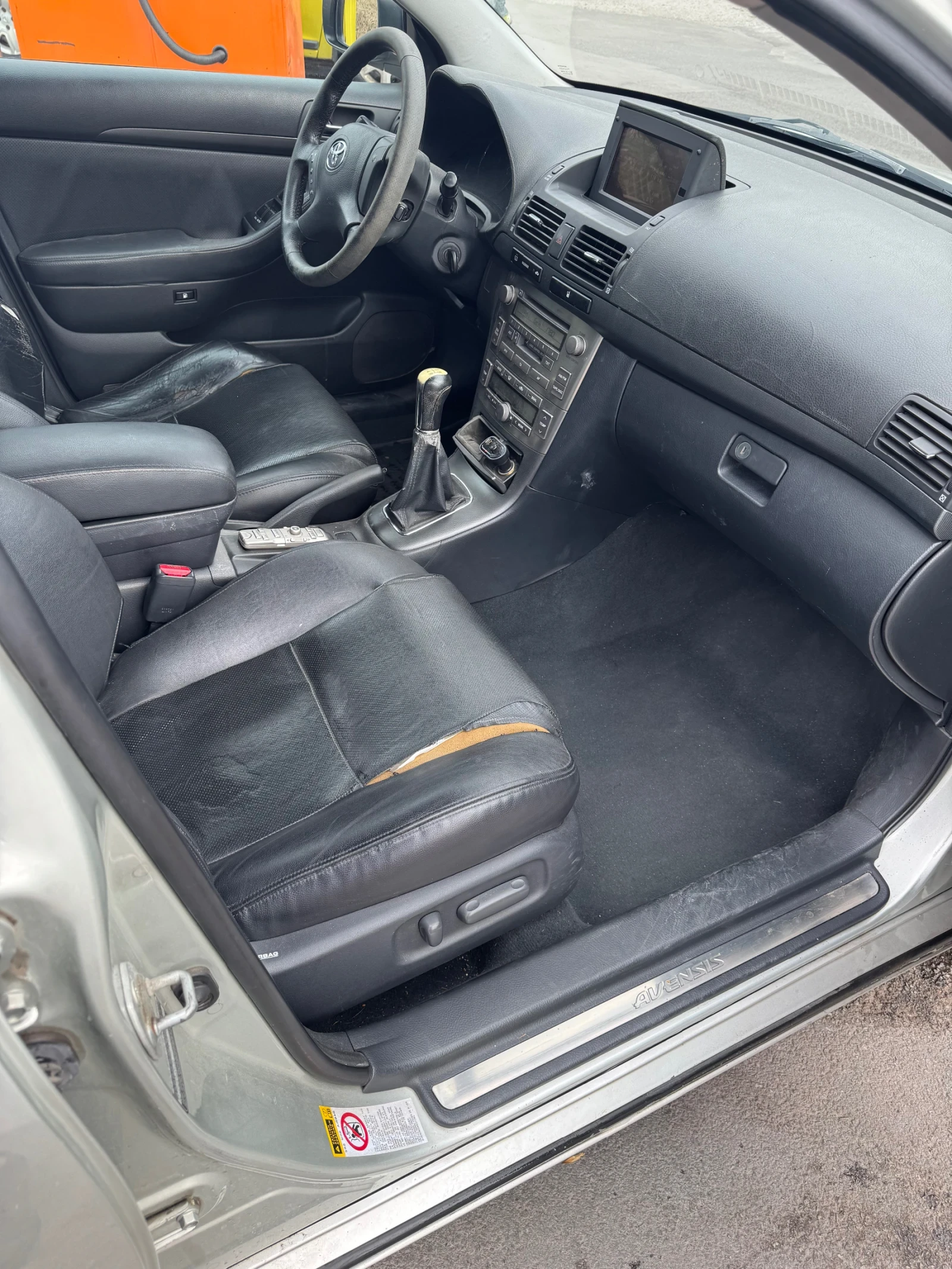 Toyota Avensis, снимка 7 - Автомобили и джипове - 56164895