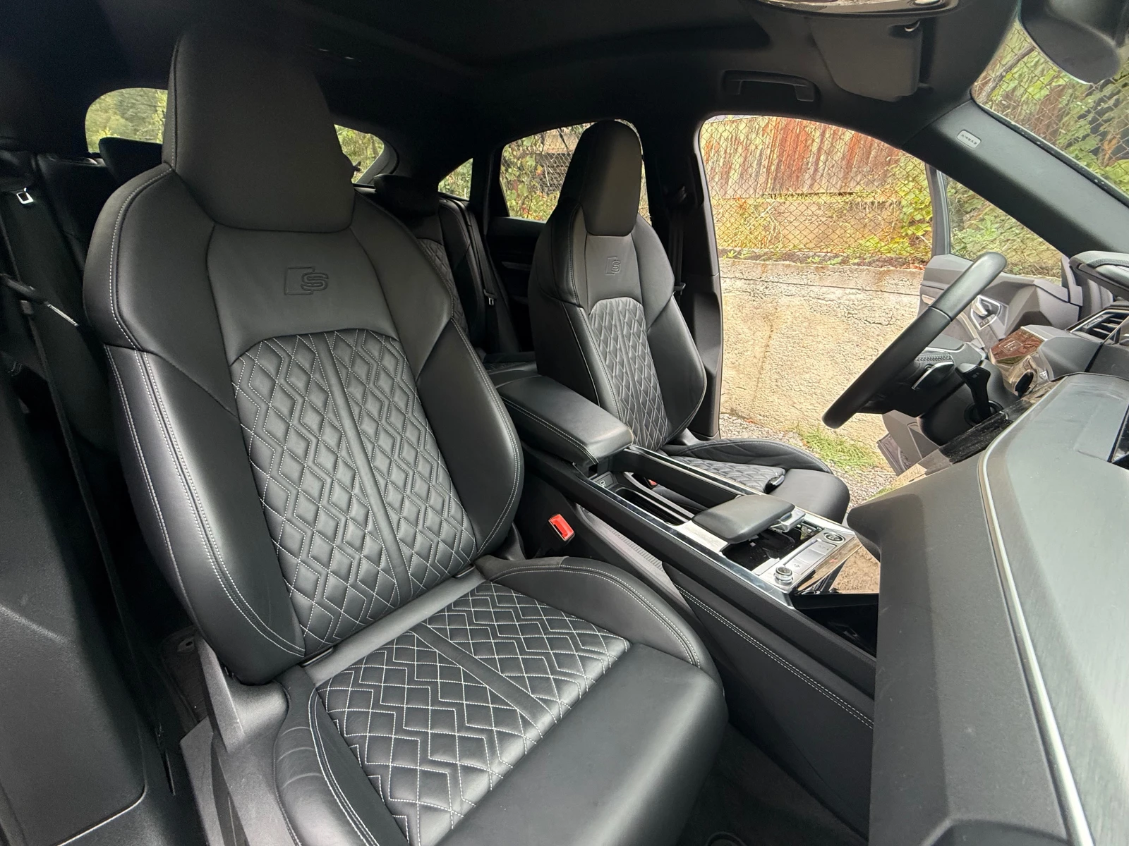 Audi E-Tron 55, снимка 11 - Автомобили и джипове - 56596326