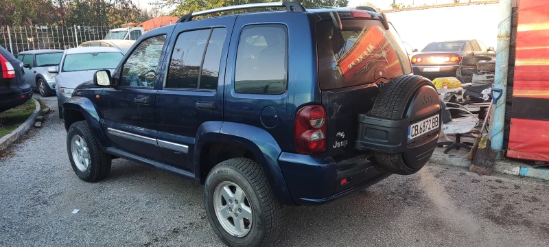 Jeep Cherokee, снимка 4 - Автомобили и джипове - 47673735