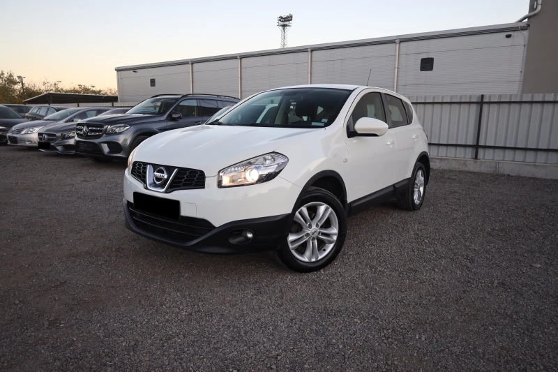 Nissan Qashqai 1.6 facelift Acenta ТЕМПОМАТ Клима #iCarbg @iCar_ , снимка 1 - Автомобили и джипове - 47737854