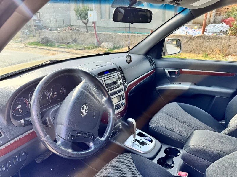 Hyundai Santa fe 2.2 CRDI Auto, 6+ 1, снимка 2 - Автомобили и джипове - 52149760