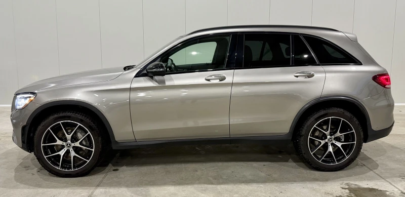 Mercedes-Benz GLC 300 4M AMG Night Package, снимка 2 - Автомобили и джипове - 52211039