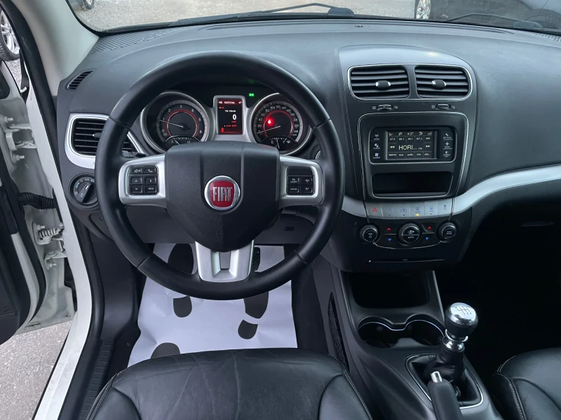 Fiat Freemont 2.0D 6+ 1 KEYLESS КОЖА, снимка 8 - Автомобили и джипове - 53066320