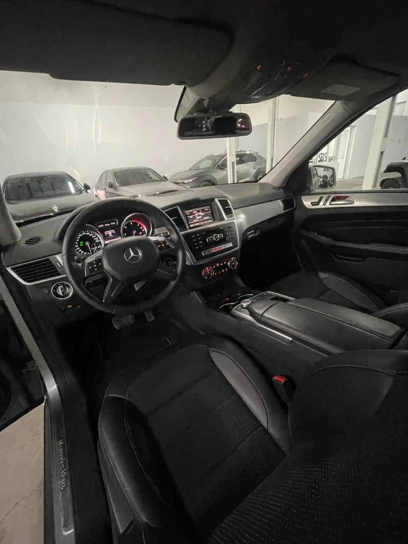 Mercedes-Benz ML 250 CDI/4matic/Led adaptiv/21j/BLUEtec/ОБСЛУЖЕНА!!!, снимка 15 - Автомобили и джипове - 53458699