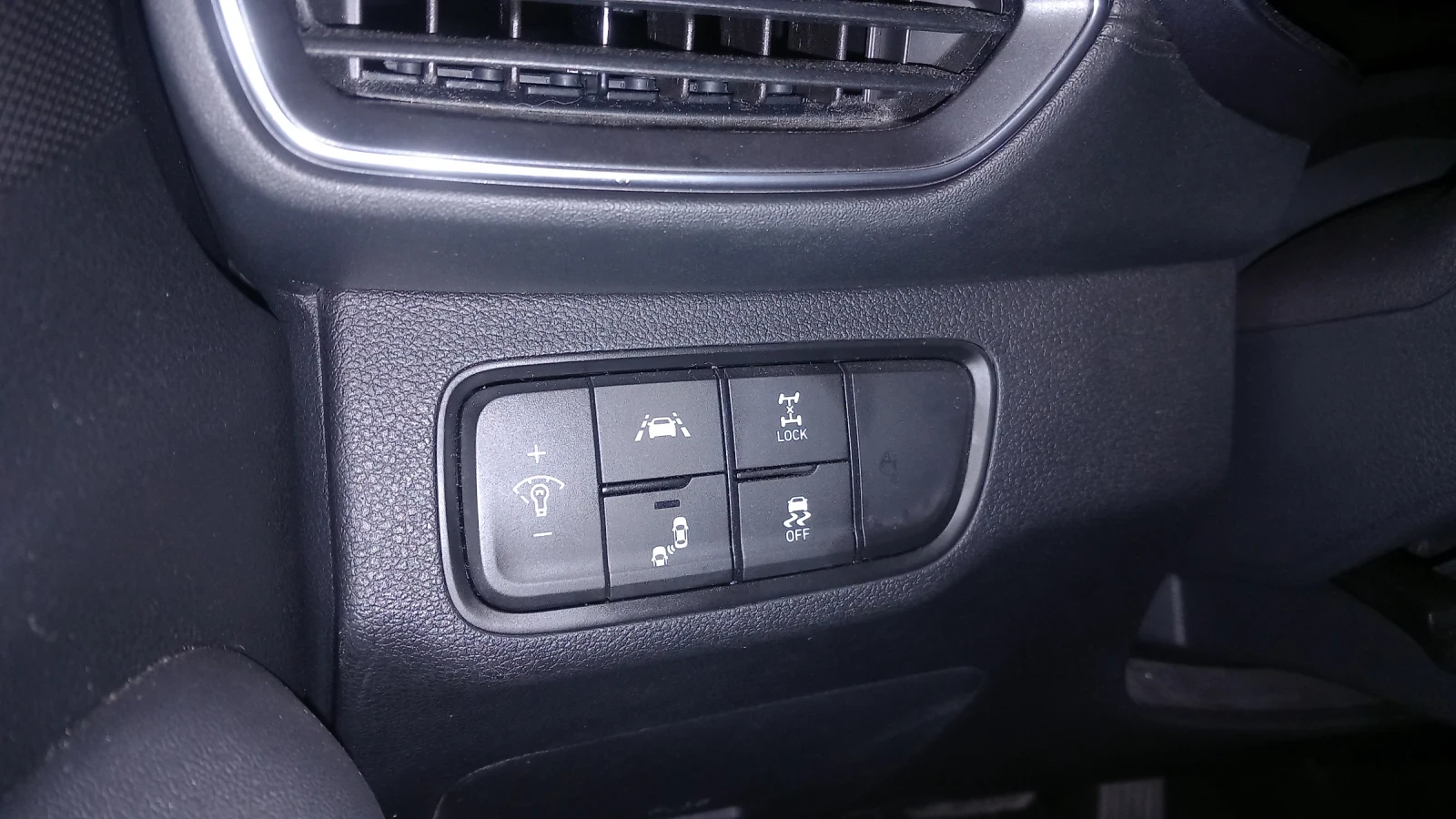 Hyundai Santa fe 2.4 SEL 4X4  HTRAC ДИСТРОНИК 72000КМ 8 скорости - изображение 9