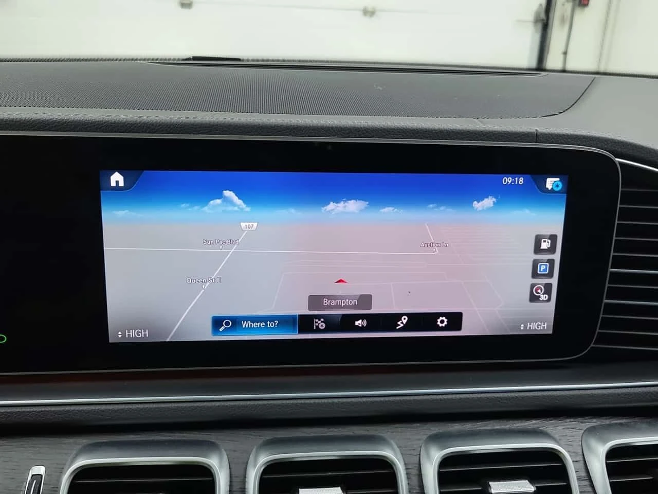 Mercedes-Benz GLE 450 AMG Line * 32k km! * CARFAX * , снимка 9 - Автомобили и джипове - 53913655