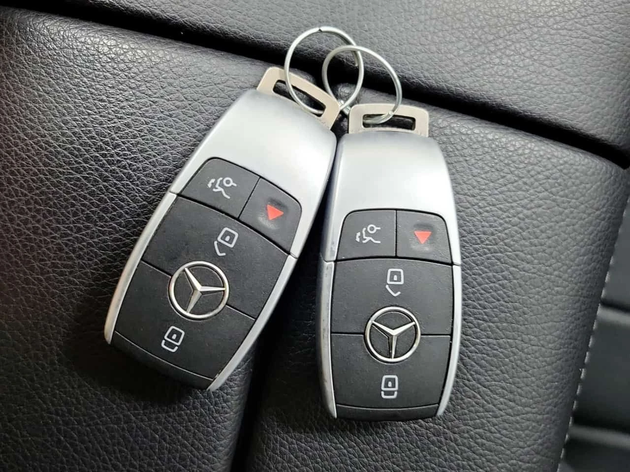 Mercedes-Benz GLE 450 AMG Line * 32k km! * CARFAX * , снимка 12 - Автомобили и джипове - 53913655