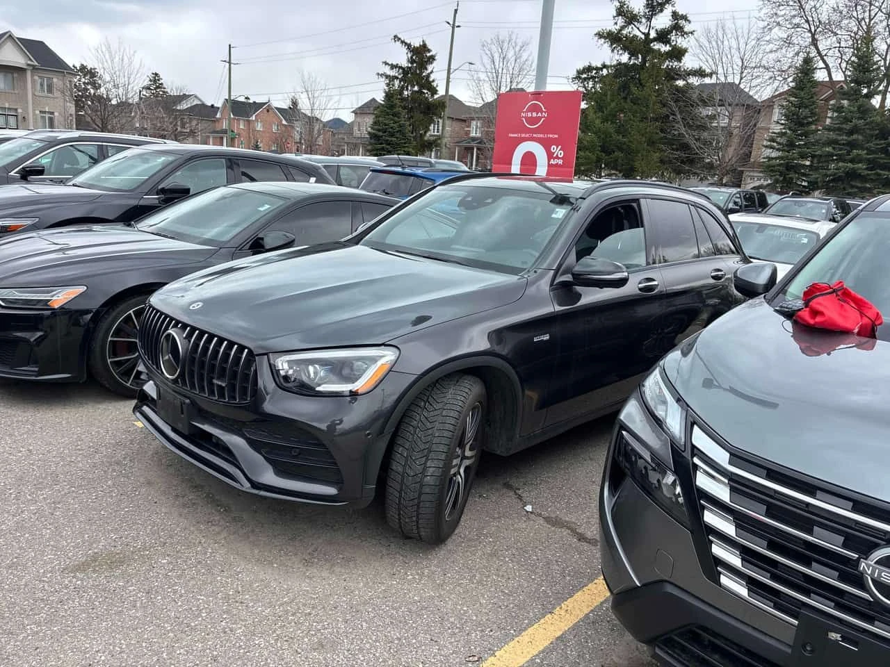 Mercedes-Benz GLC 43 AMG BURMESTER * PANO * KEYLESS *  ПОДГРЕВИ * CARFAX, снимка 2 - Автомобили и джипове - 54129185