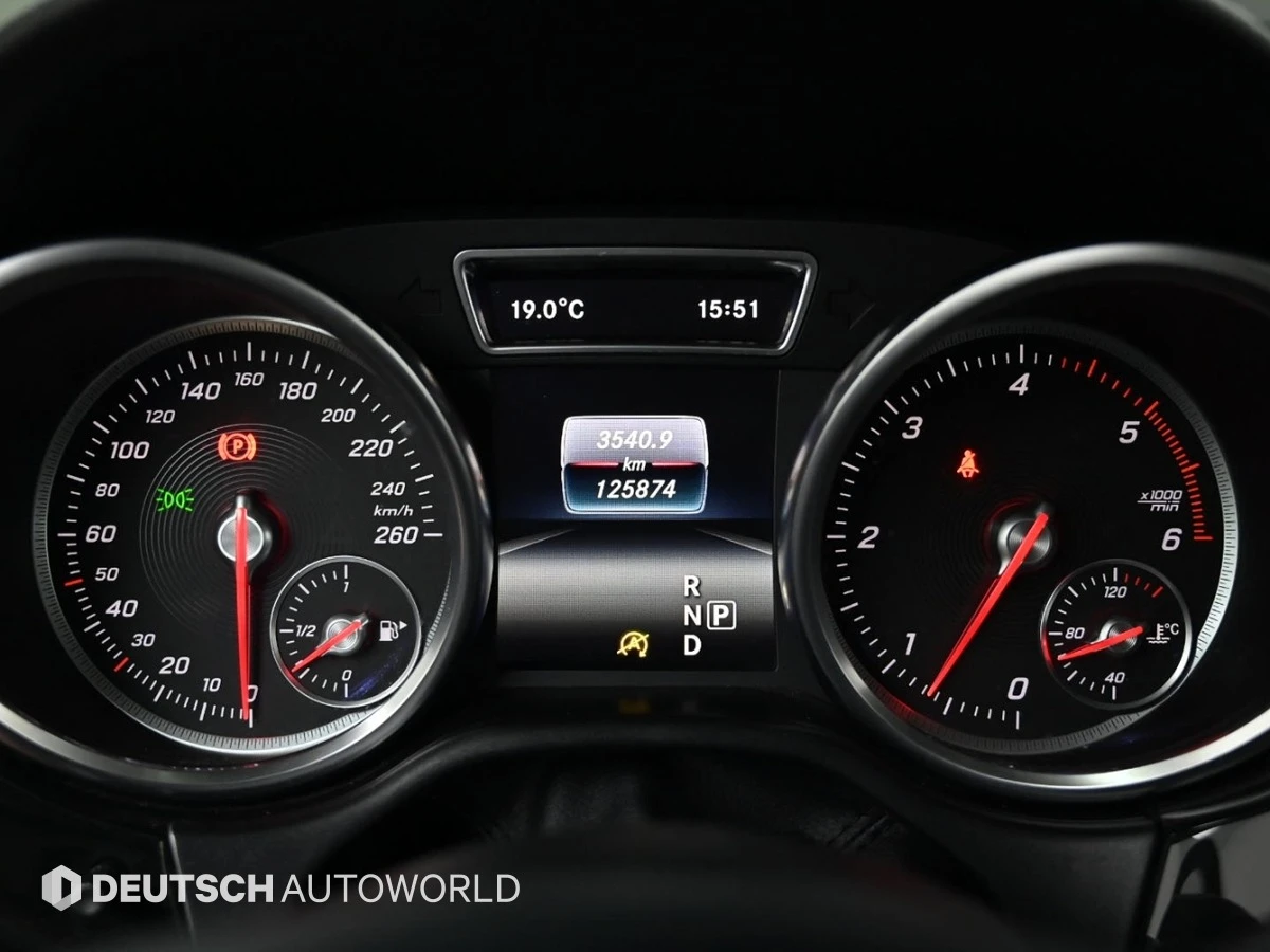 Mercedes-Benz GLE 350 d 4MATIC* ПОДГРЕВ* ОБДУХВАНЕ* PANORAMA, снимка 6 - Автомобили и джипове - 54984461