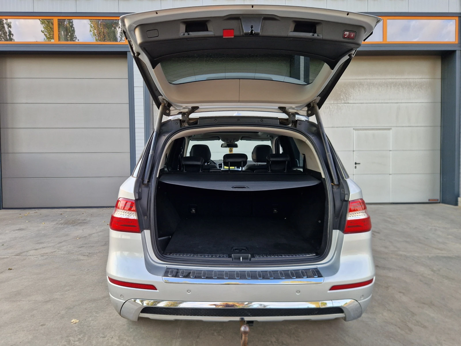 Mercedes-Benz ML 350 AMG Теглич Камера Лизинг , снимка 5 - Автомобили и джипове - 55669837