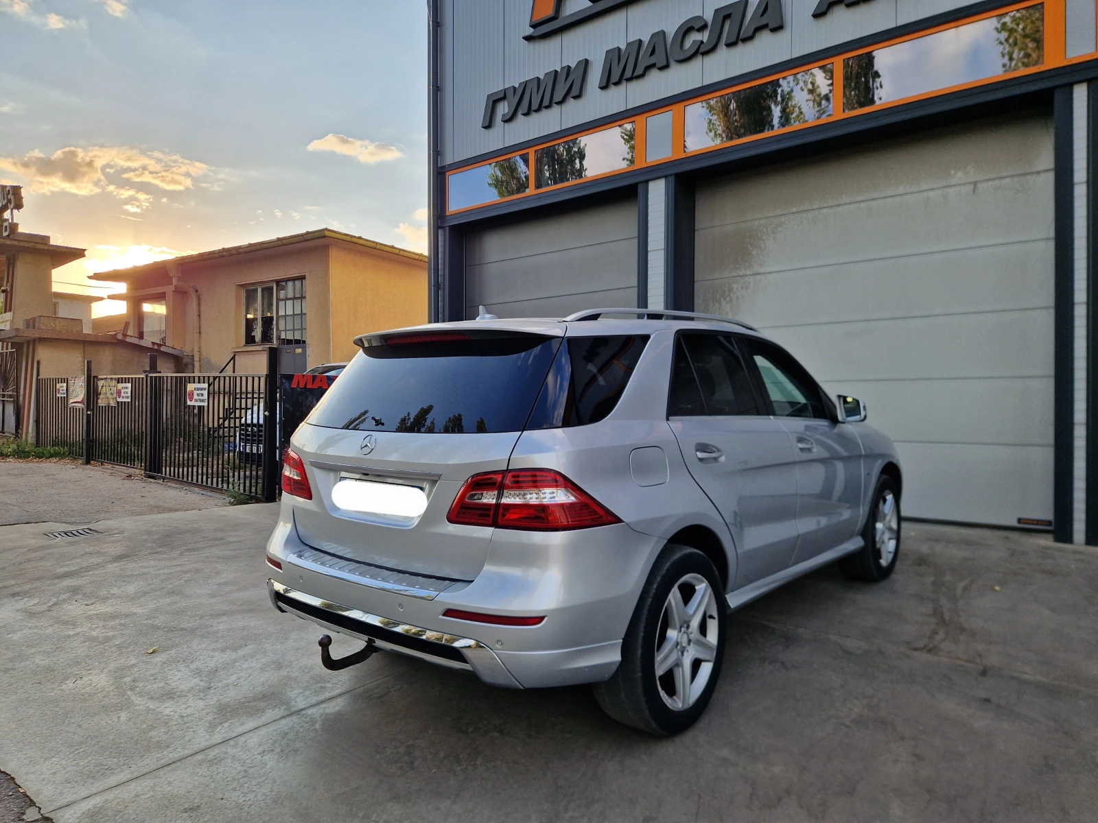 Mercedes-Benz ML 350 AMG Теглич Камера Лизинг , снимка 6 - Автомобили и джипове - 55669837