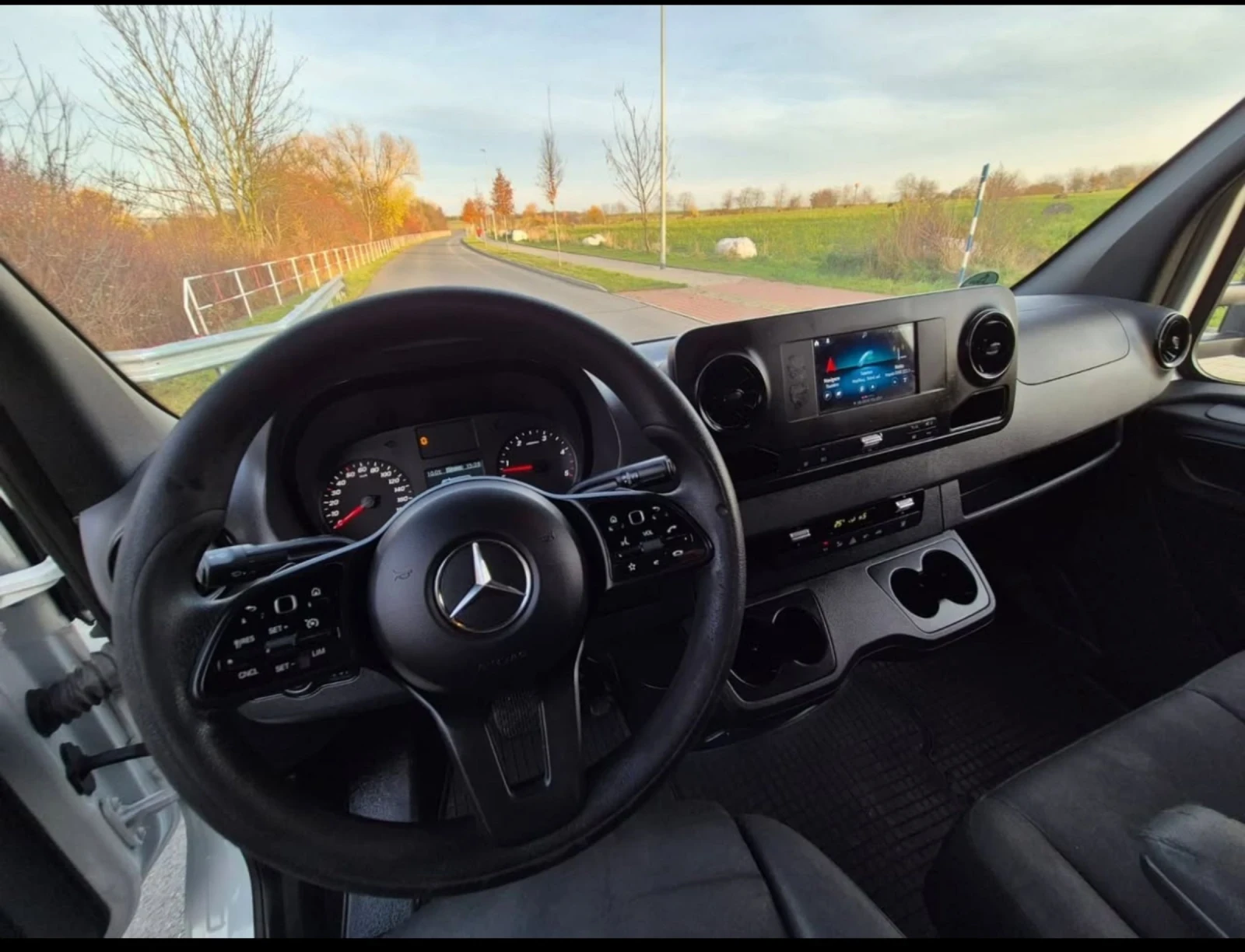 Mercedes-Benz Sprinter 319 3.0 V6 нов внос!  - изображение 5