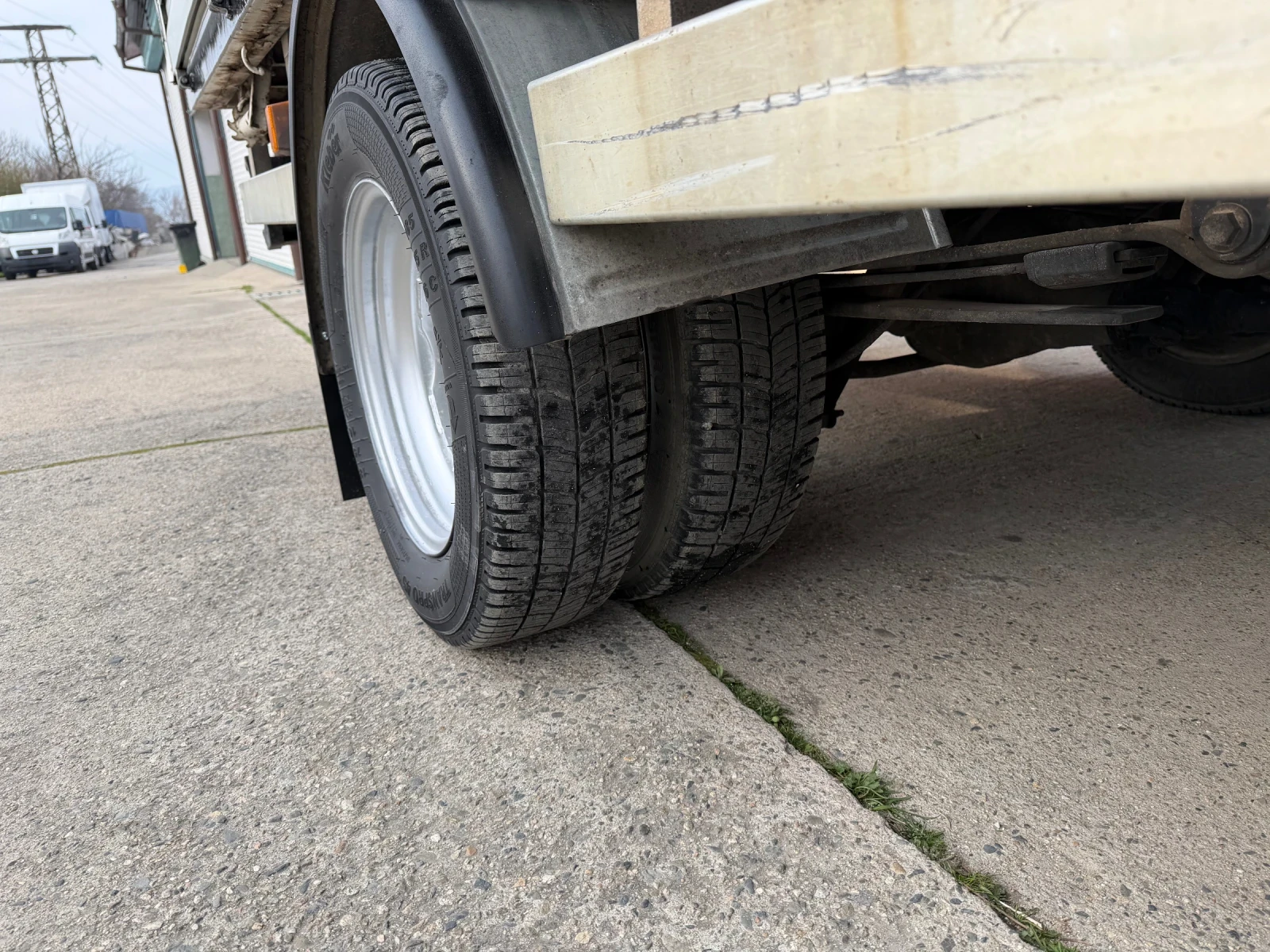 Ford Transit 125к.с* Климатик* 4.20 метра каросерия, снимка 13 - Бусове и автобуси - 53717026