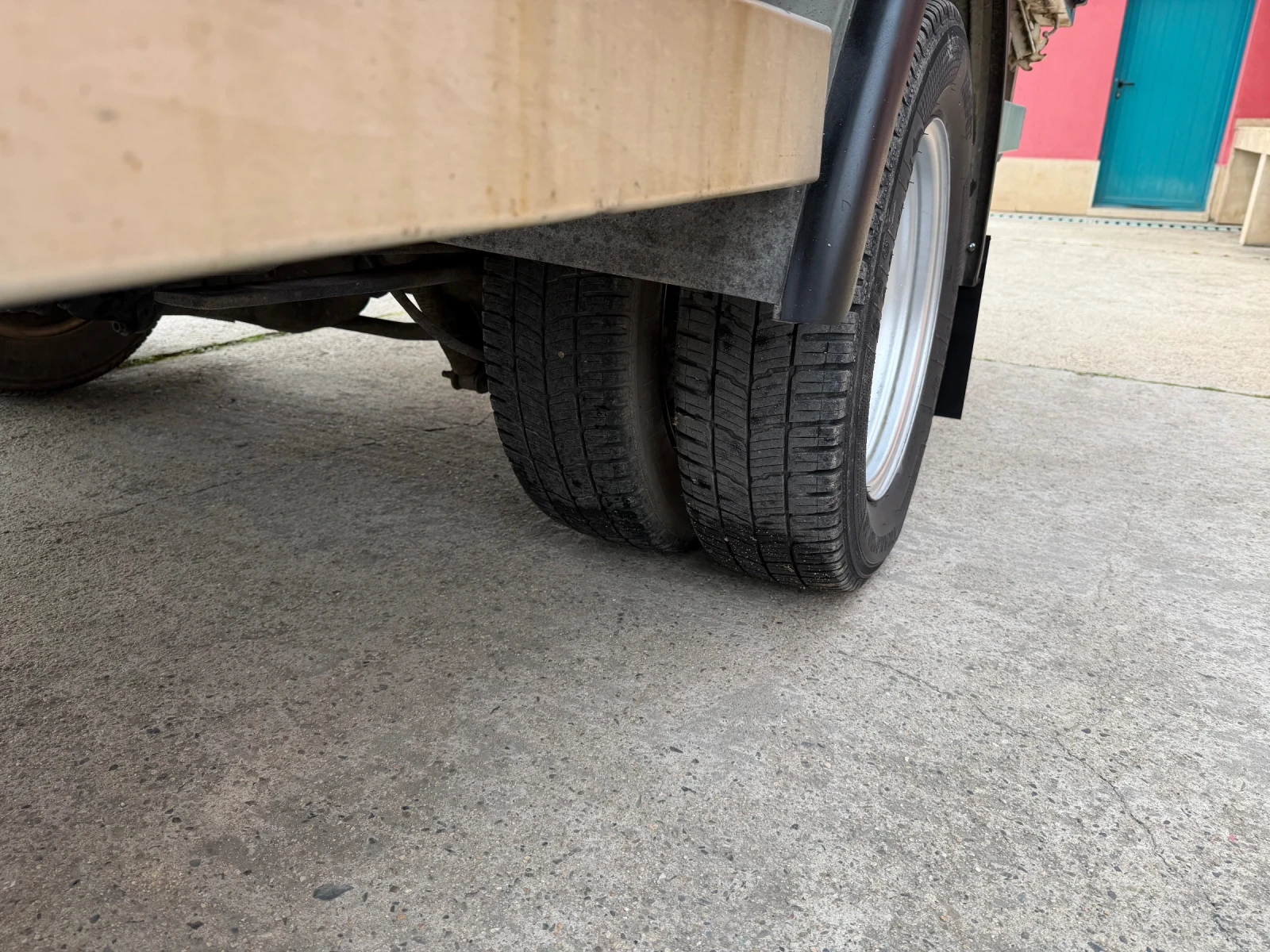 Ford Transit 125к.с* Климатик* 4.20 метра каросерия, снимка 8 - Бусове и автобуси - 53717026