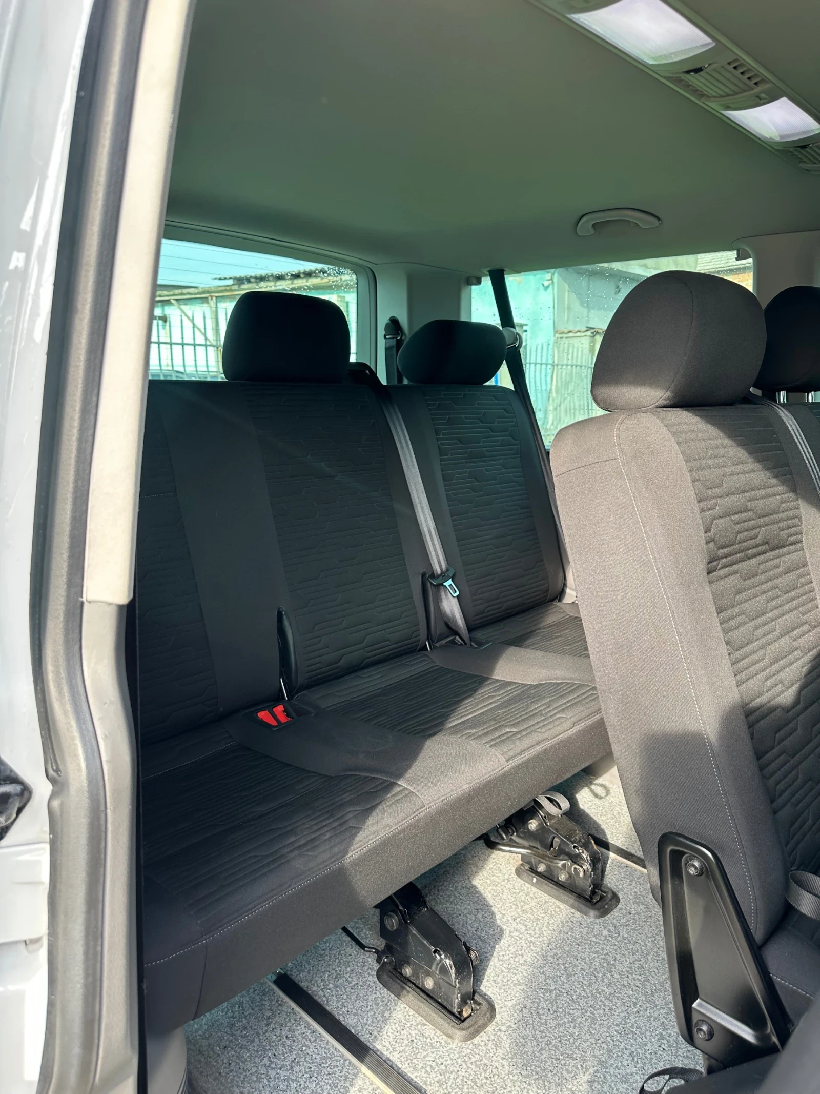 VW Caravelle 2.0 DIESEL GERMANY, снимка 14 - Бусове и автобуси - 53995531