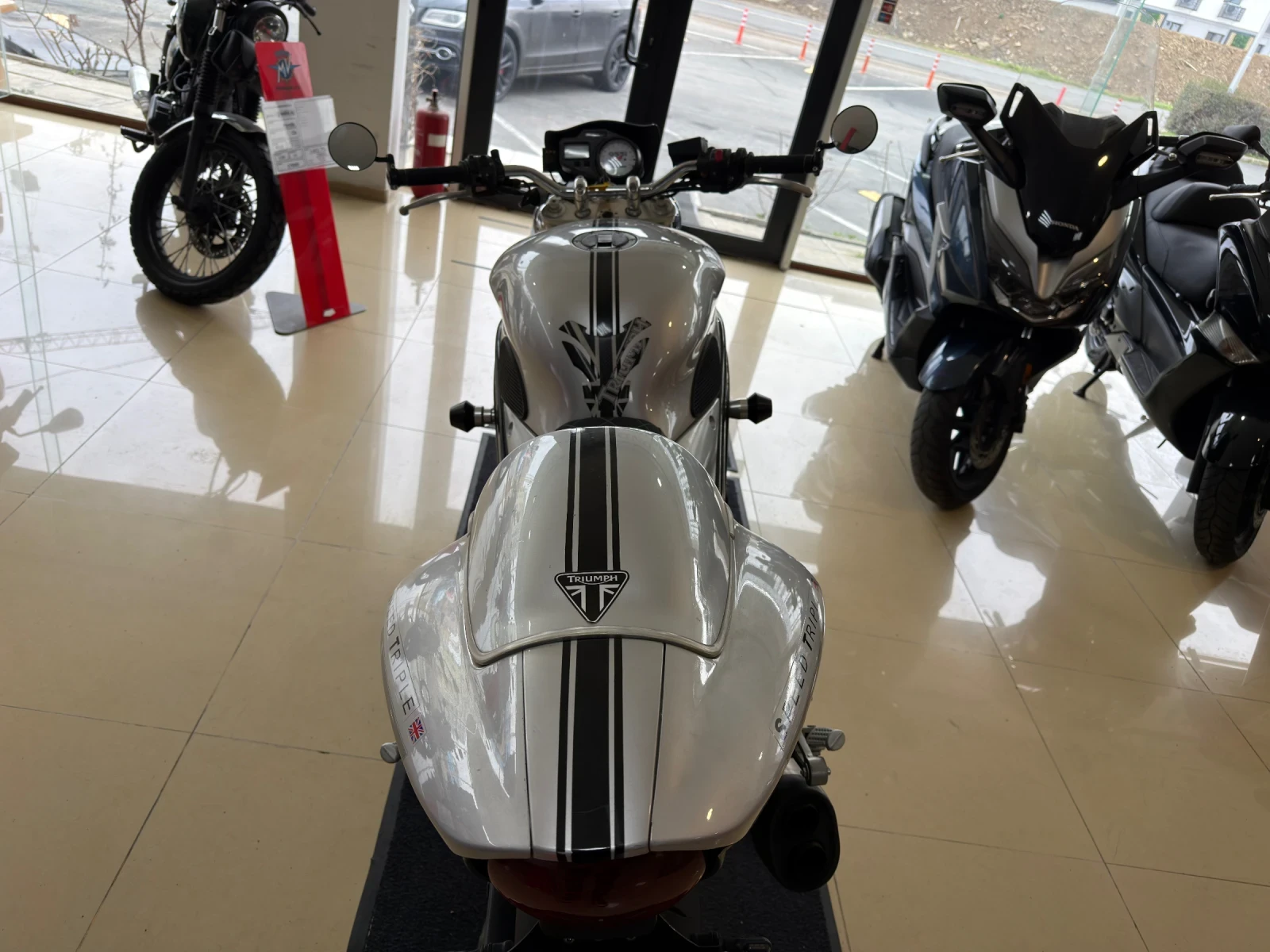 Triumph Speed Triple 955I - изображение 7