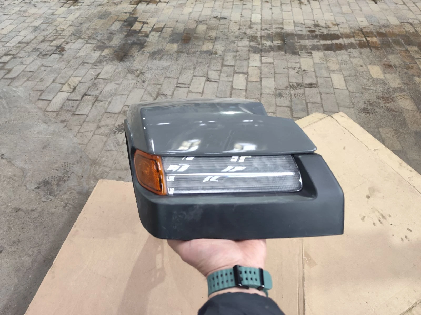 Преден десен КАЛНИК за Jeep Wrangler 2019-2025г., снимка 2 - Части - 54000098