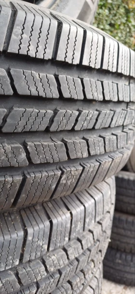 Гуми Зимни 225/75R16, снимка 3