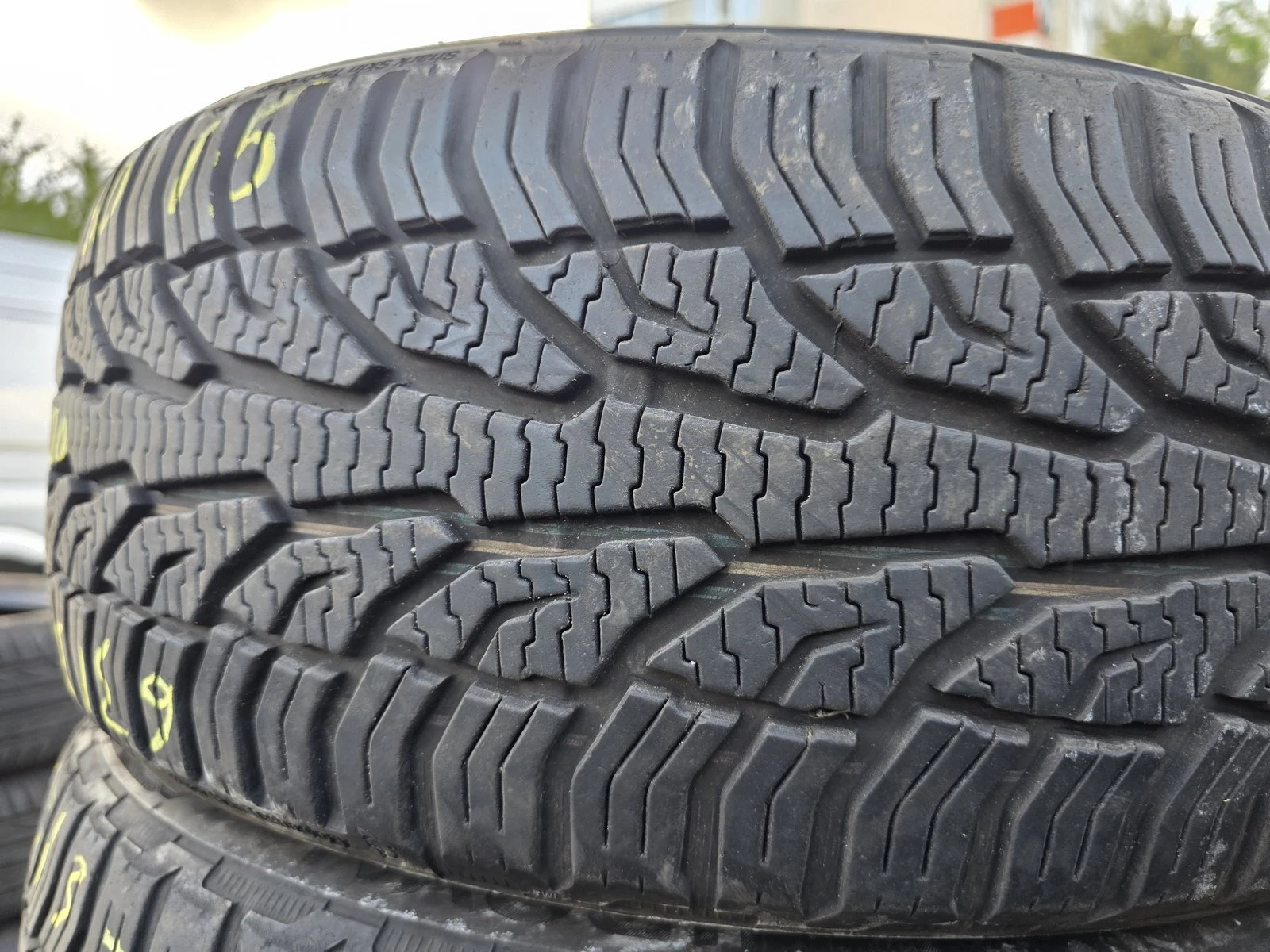 Гуми Всесезонни 195/50R15