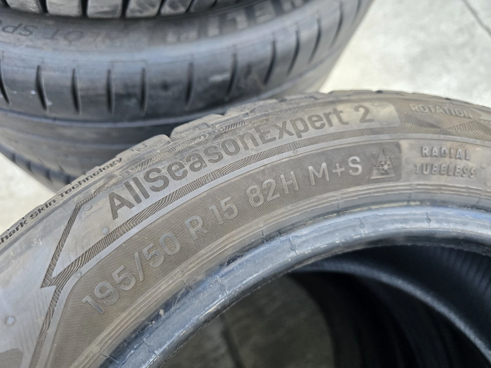Гуми Всесезонни 195/50R15, снимка 8 - Гуми и джанти - 56732319