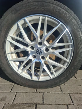        215/55R17