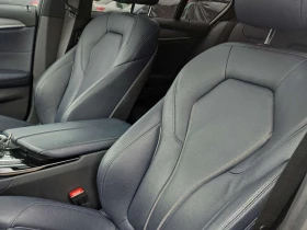 BMW 530 i xDrive/CARFAX/ШИБИДАХ/ПОДГРЕВИ, снимка 13