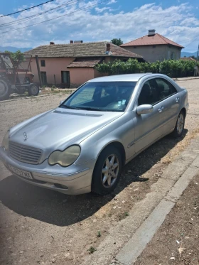 Mercedes-Benz C 180, снимка 4