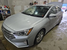     Hyundai Elantra * PREFERRED * CARFAX *   