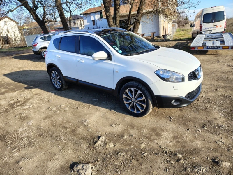 Nissan Qashqai 1.6, снимка 4 - Автомобили и джипове - 48443430