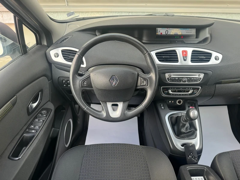 Renault Scenic 1.5dCi 7-МЕСТЕН* РЕГИСТРИРАН, снимка 15 - Автомобили и джипове - 48042929