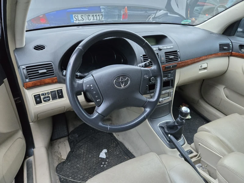 Toyota Avensis, снимка 5 - Автомобили и джипове - 48241000