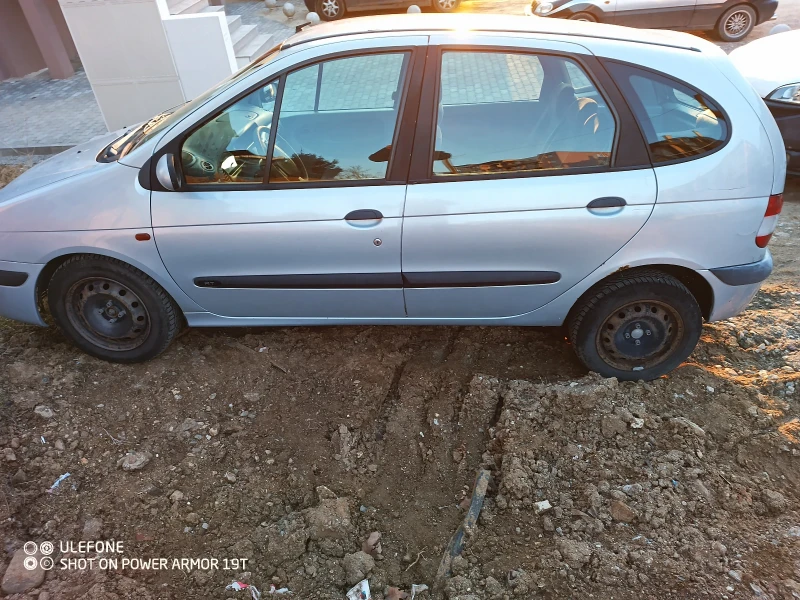 Renault Scenic 1, 6 16v бензин, снимка 1 - Автомобили и джипове - 49129212