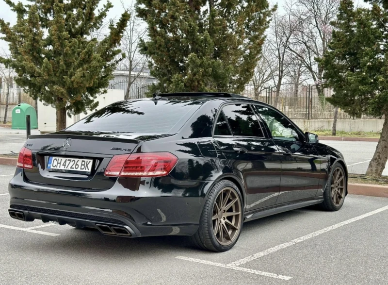 Mercedes-Benz E 63 AMG Възможност за лизинг!, снимка 5 - Автомобили и джипове - 49802071