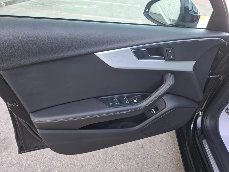 Audi A4 2.0tdi S-Line 4x4 Navi, снимка 7 - Автомобили и джипове - 51070001