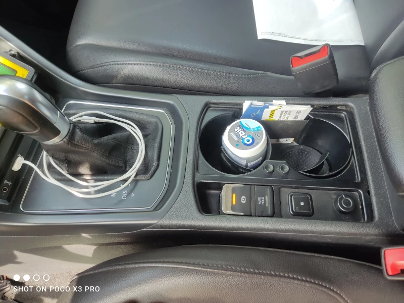 VW Touran 2.0 Tdi, снимка 8 - Автомобили и джипове - 52565562