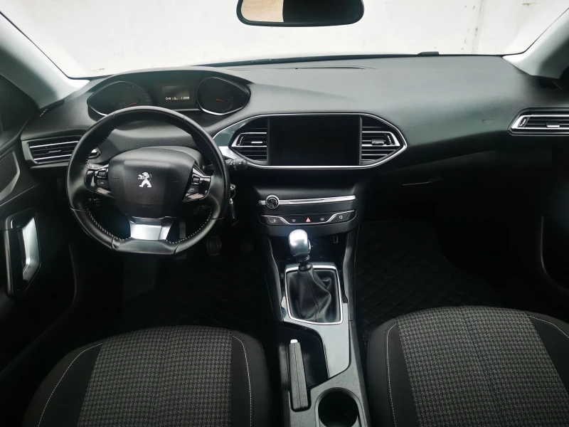 Peugeot 308 1.2 turbo , снимка 10 - Автомобили и джипове - 52370561