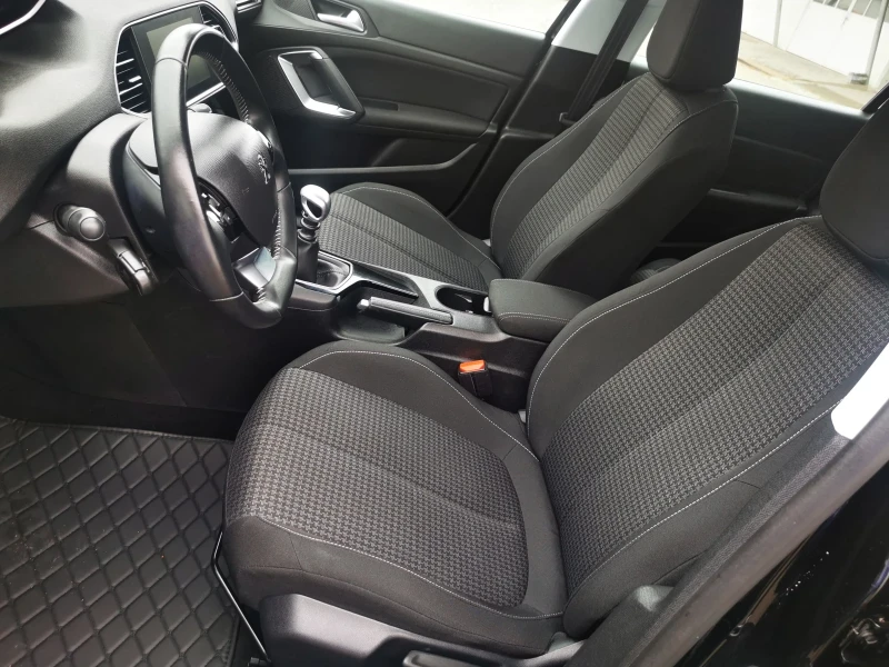 Peugeot 308 1.2 turbo , снимка 8 - Автомобили и джипове - 52370561