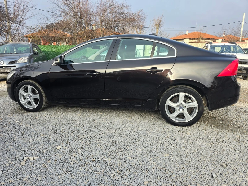 Volvo S60 2.0D3-ЕВРО 5В-АВТОМАТИК-НАВИГАЦИЯ, снимка 3 - Автомобили и джипове - 52857821