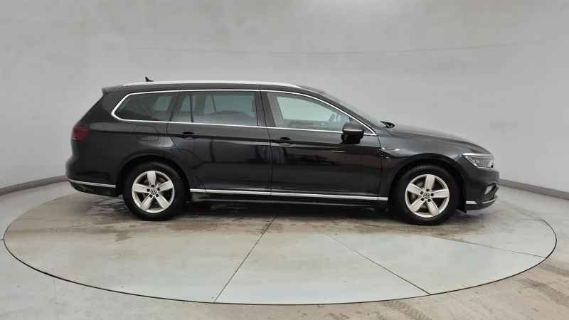 VW Passat VW Passat R-Line 2.0 TDI DSG 4Motion, снимка 4 - Автомобили и джипове - 52925331