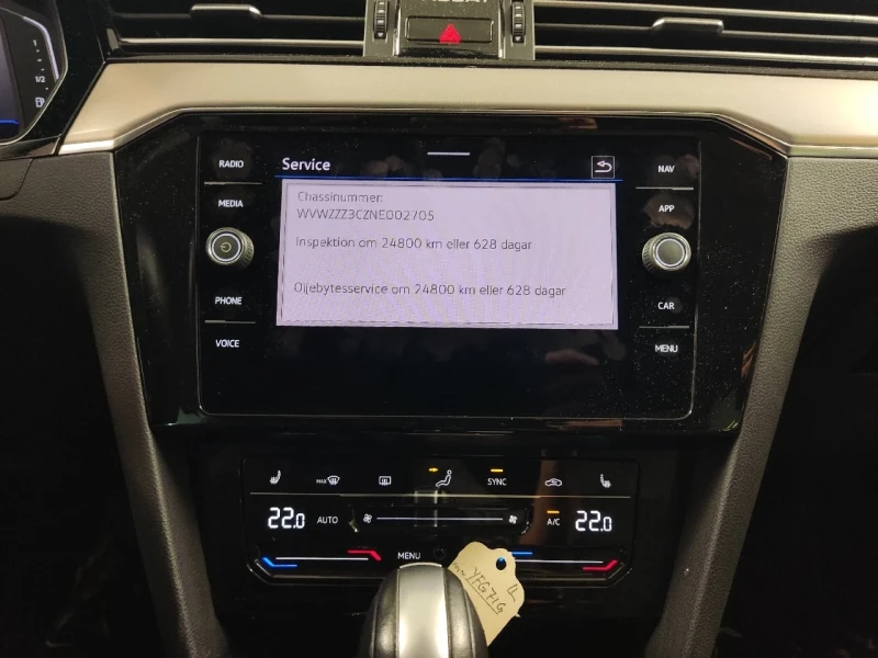 VW Passat VW Passat R-Line 2.0 TDI DSG 4Motion, снимка 9 - Автомобили и джипове - 52925331