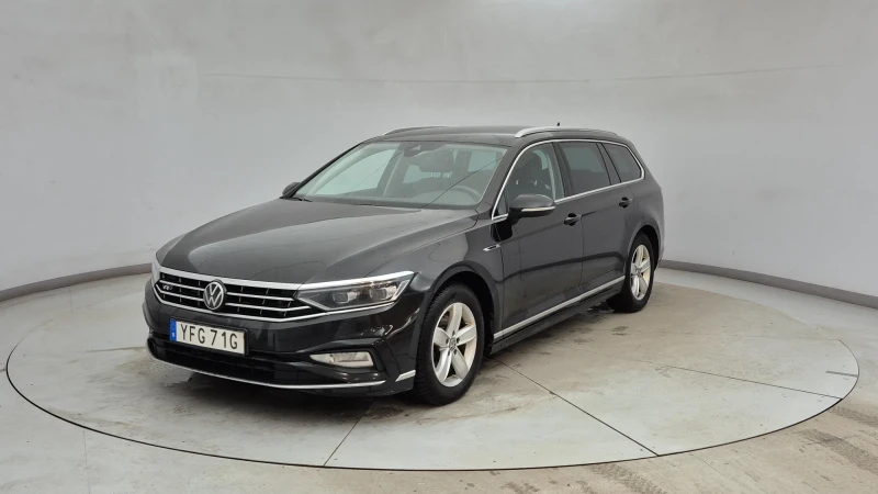 VW Passat VW Passat R-Line 2.0 TDI DSG 4Motion