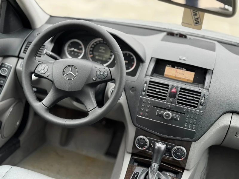 Mercedes-Benz C 220 CDI/КОЖА/АВТОМАТИК, снимка 13 - Автомобили и джипове - 53175444