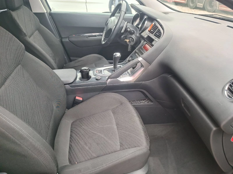 Peugeot 3008 1.6 HDI, снимка 10 - Автомобили и джипове - 53457377