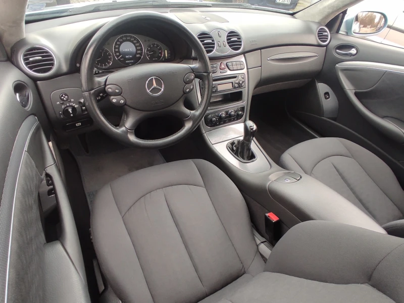 Mercedes-Benz CLK 240, снимка 11 - Автомобили и джипове - 53485418