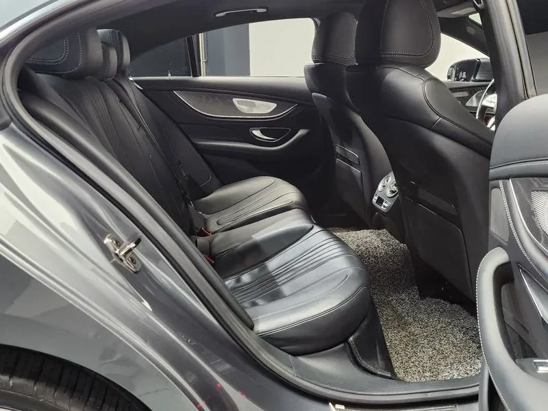 Mercedes-Benz CLS 450 4Matic Amg Line, снимка 11 - Автомобили и джипове - 55951749