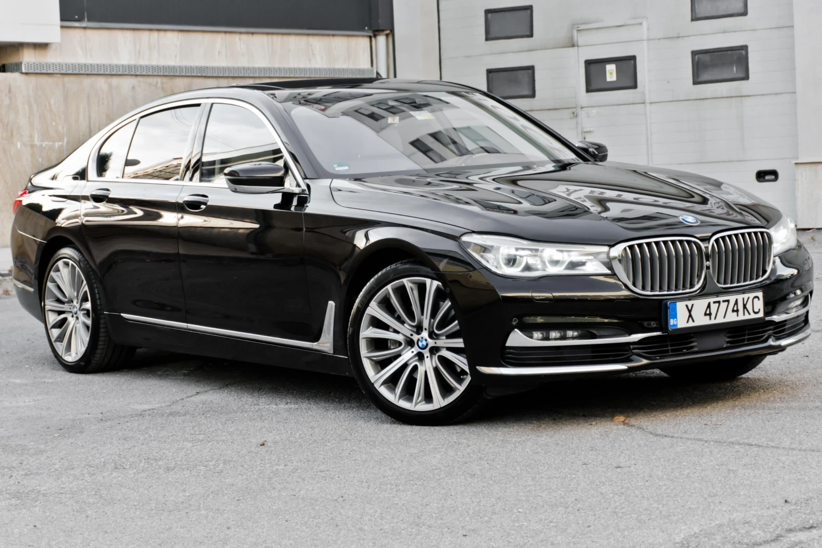 BMW 730 XDrive/Laser/360/Head UP/Individual/Full, снимка 1