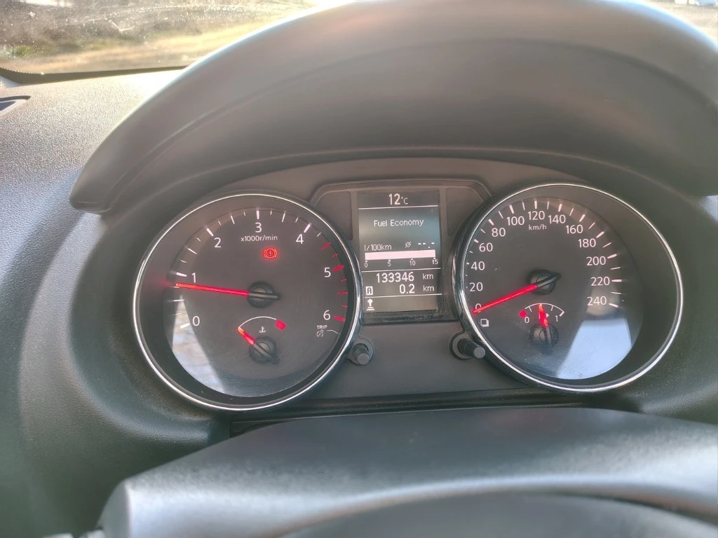 Nissan Qashqai 1.6 - изображение 8
