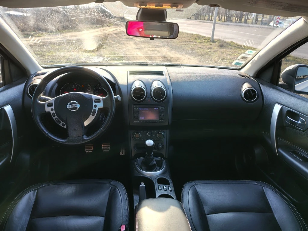 Nissan Qashqai 1.6 - изображение 2